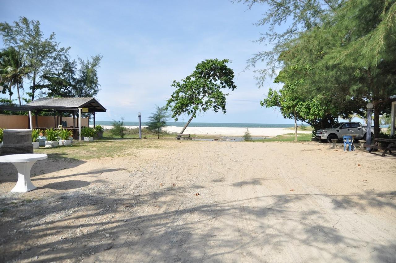 Hôtel Bayu Melawi Chalet à Bachok Extérieur photo